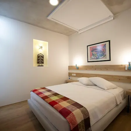 Vineyard Bed & Breakfast